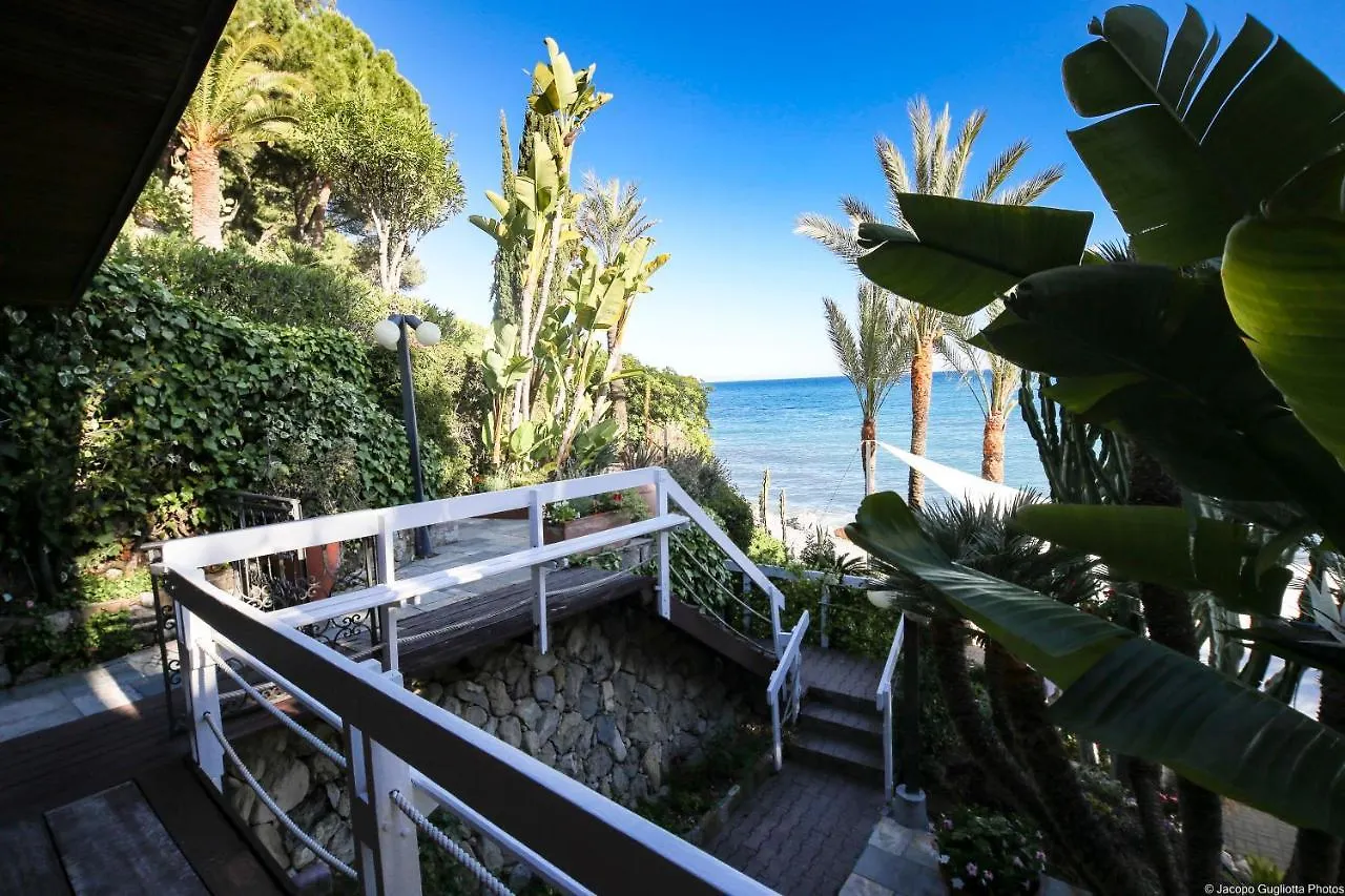 ** Hotel Locanda Baia Beniamin Grimaldi  Italie