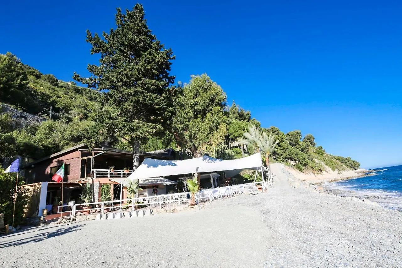 Locanda Baia Beniamin Grimaldi  2*, Grimaldi (Liguria)