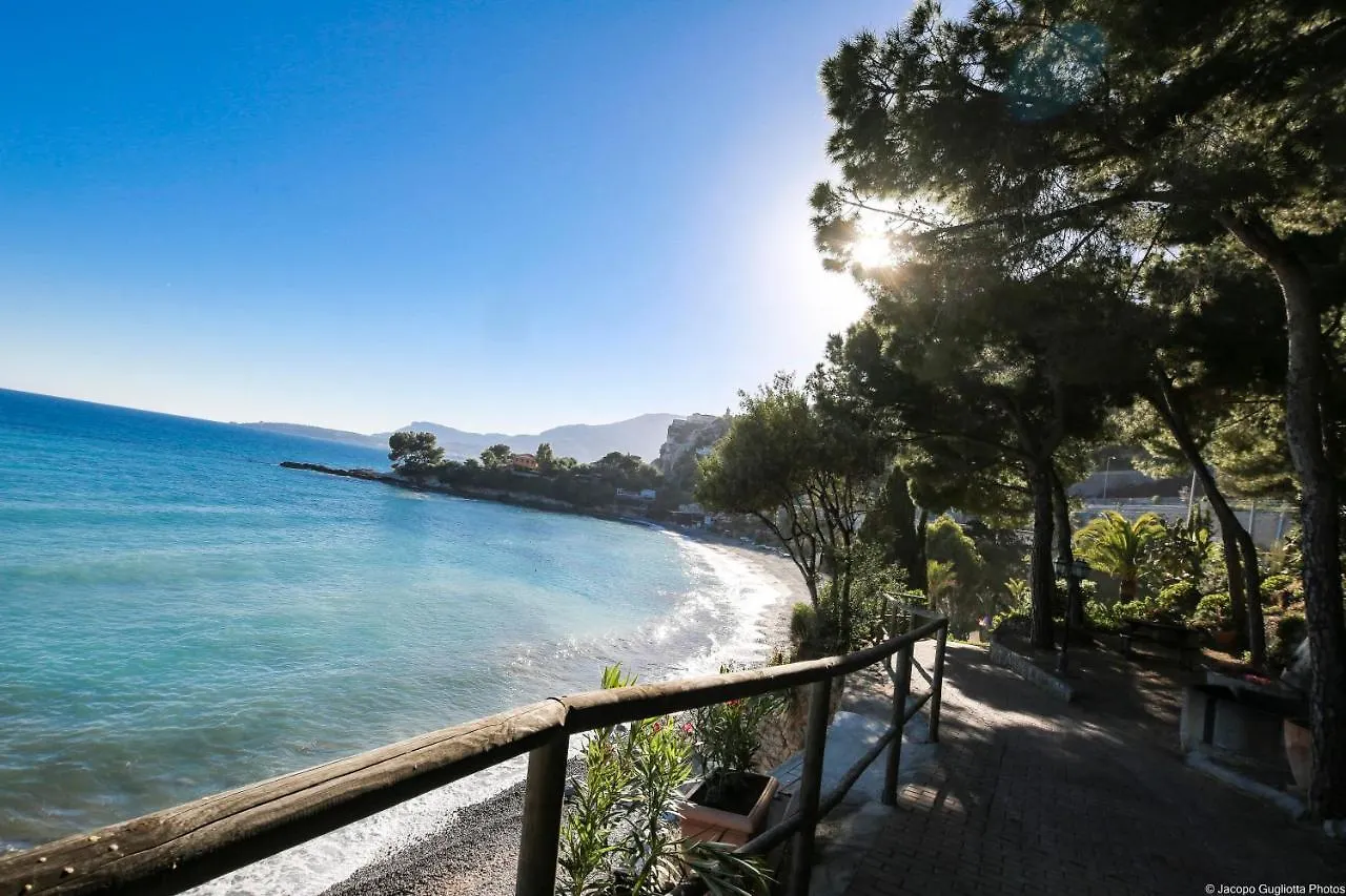 Locanda Baia Beniamin Grimaldi